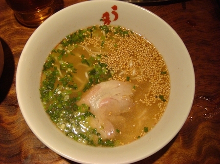 うま馬東京店半ラーメンさっぱり博多本店味.jpg