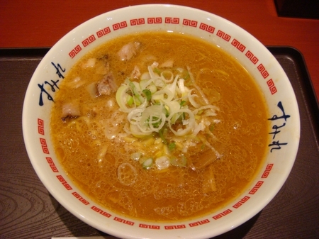 すみれ川崎ラゾーナ店味噌ラーメン.jpg