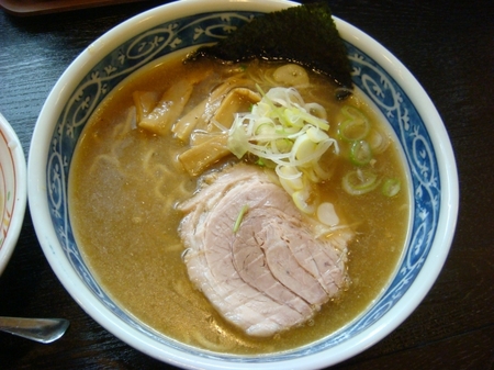 せたが屋京急鶴見店らーめん.jpg