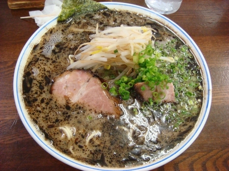 なんつッ亭秦野本店らーめん.jpg