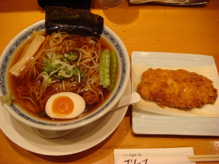フリッツとんかつ冷やしラーメン.jpg