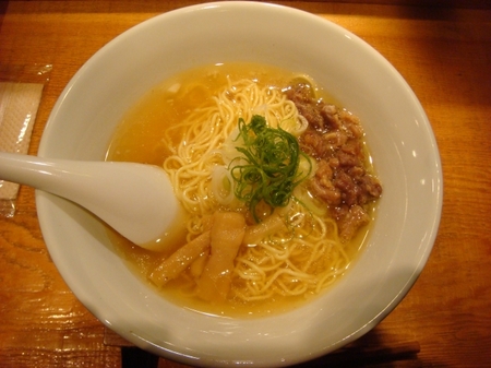 獅士博多鶏ガラ醤油ラーメン.jpg