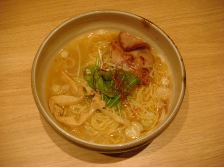 宗中目黒焙煎旨塩そば.jpg