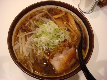 鷹雅焼き醤油ら〜めん.jpg