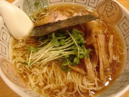 中庸醤油ラーメン.jpg