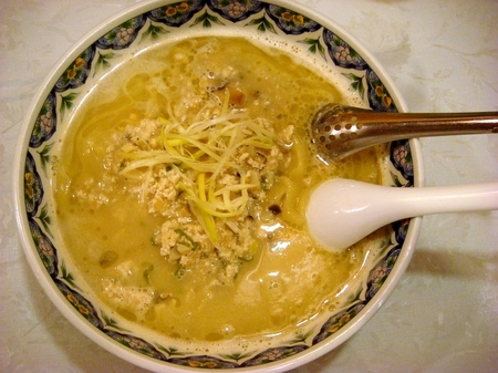 揚州濃厚塩ラーメンスープ2倍増し.jpg
