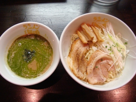 海鳴つけ麺小盛ジェノベーゼオイル.jpg