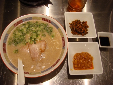 SHIROMARUBASE特濃ラーメン.jpg